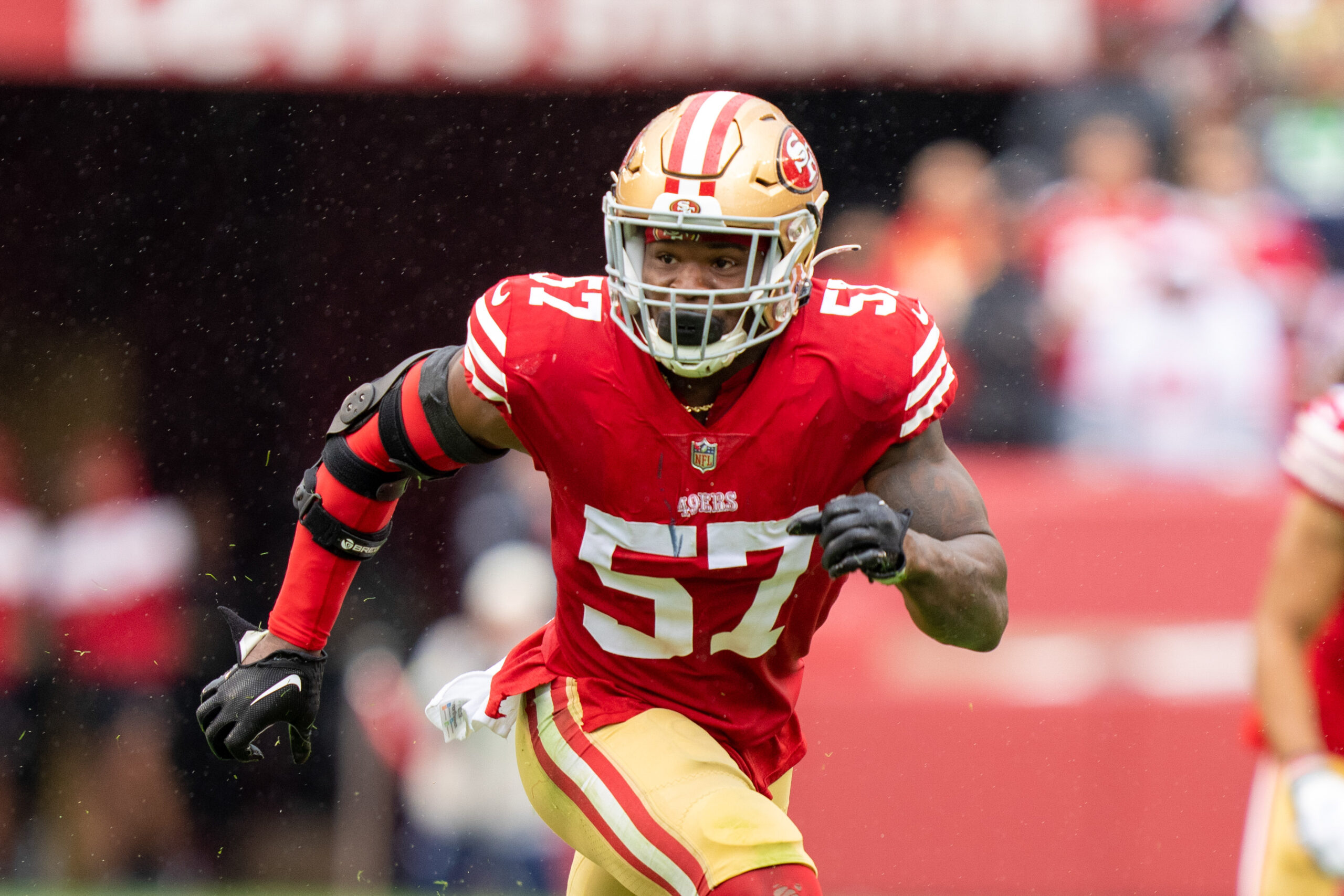 Pro Hawgs: Dre Greenlaw ranked 79th in NFL's Top 100 - Hawg Country